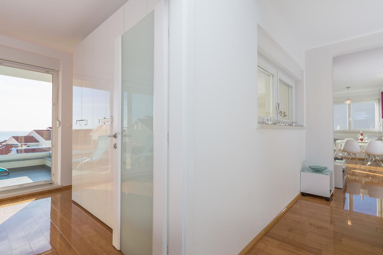 Апартаменты Fucshia Dreams, Brand New Penthouse For 8 Новалья Экстерьер фото
