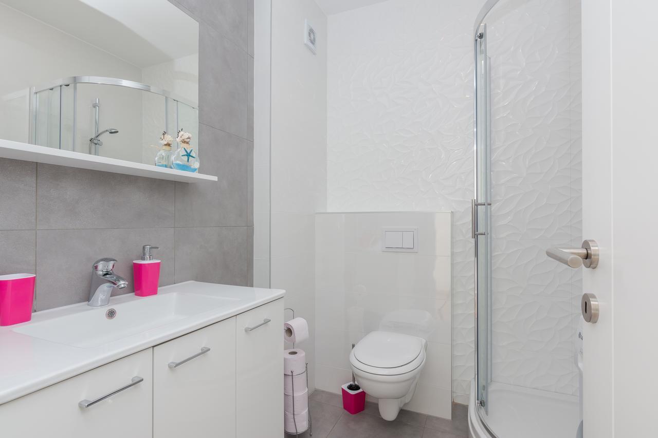Апартаменты Fucshia Dreams, Brand New Penthouse For 8 Новалья Экстерьер фото