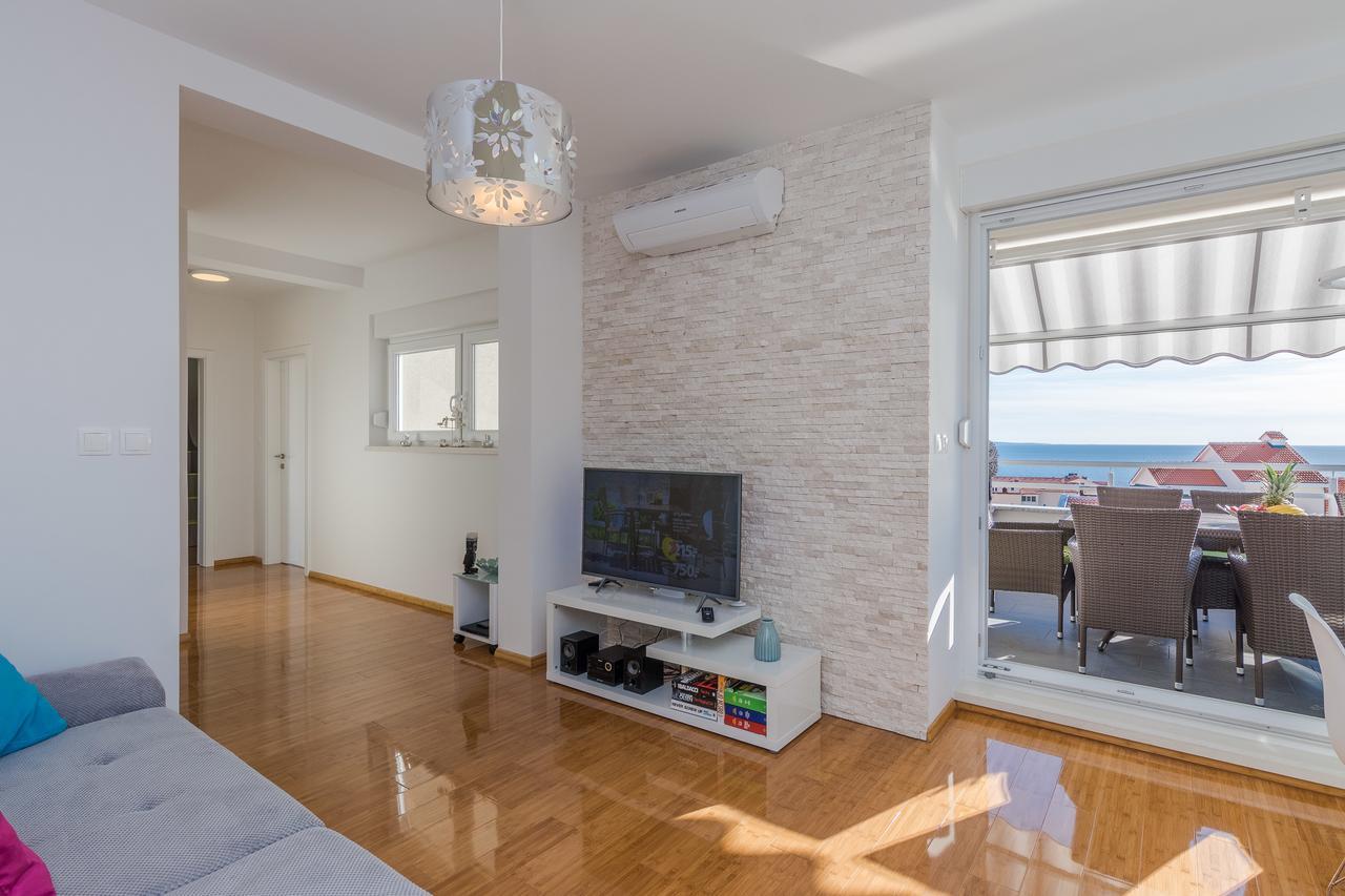 Апартаменты Fucshia Dreams, Brand New Penthouse For 8 Новалья Экстерьер фото